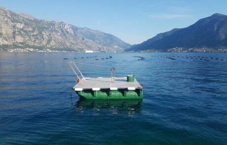 Plasticni pontoni za katamarane